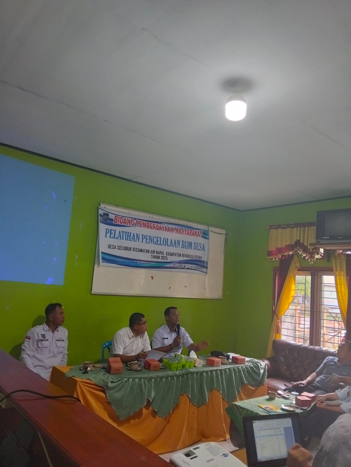 Pemdes Selubuk Gelar Pelatihan Pengelolaan Bum Desa
