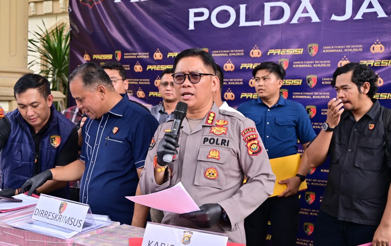 Polda Jambi Bongkar Kasus Pembobolan Bank Jambi Senilai Rp144,82 Miliar, 3 Tersangka Diamankan