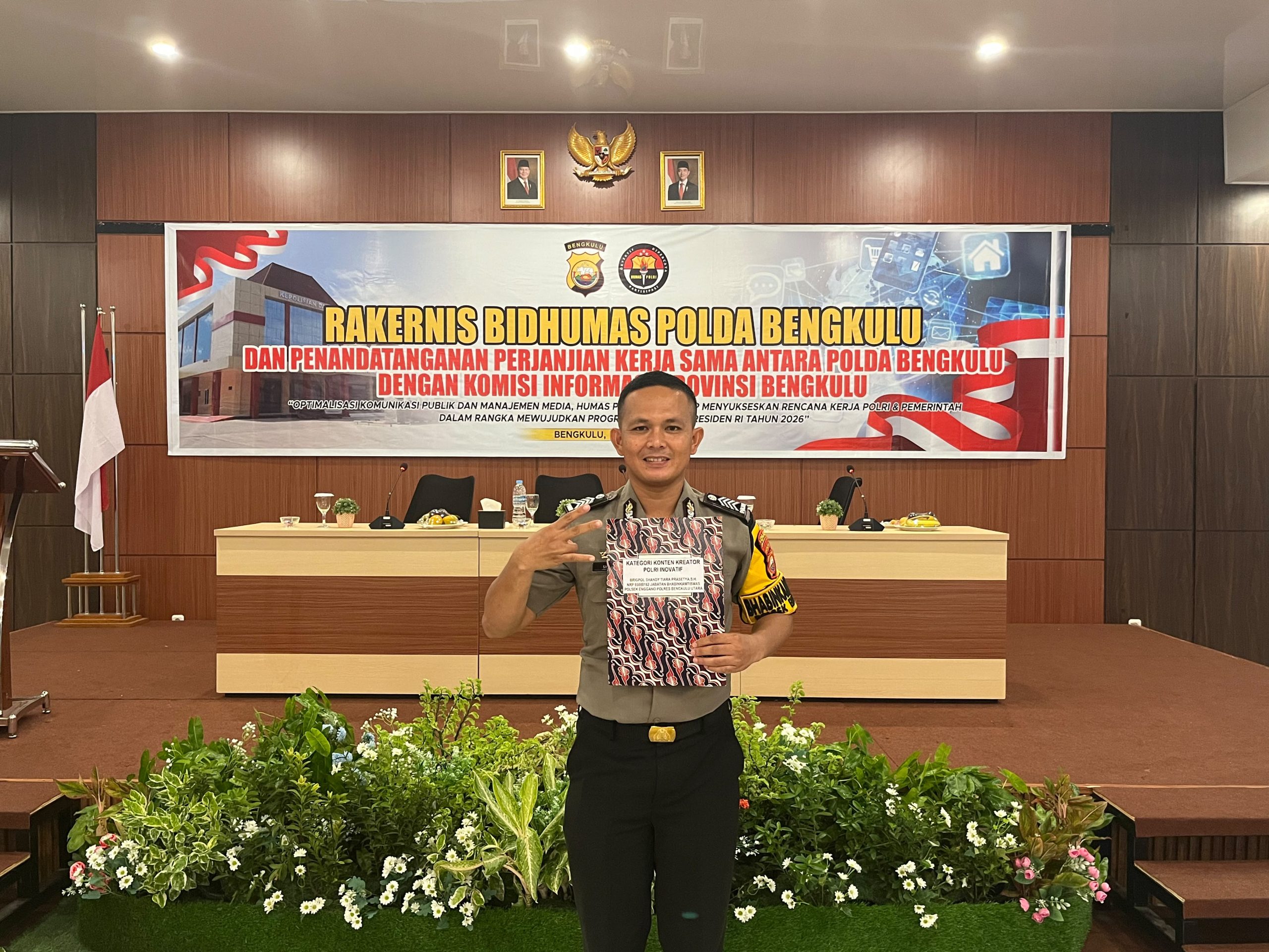 Jadi Konten Kreator Polri Inovatif, Bhabinkamtibmas Polsek Enggano Sabet Penghargaan