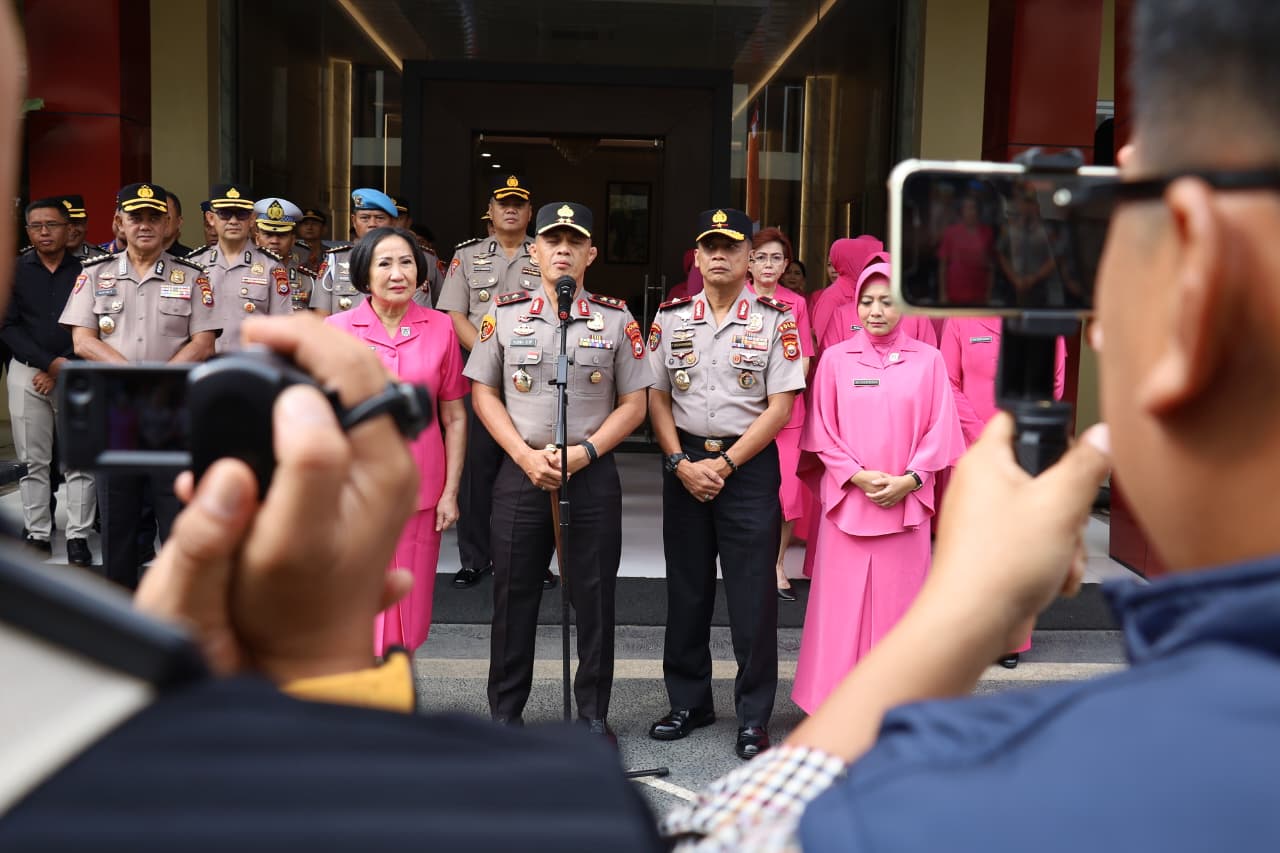 Wujud Kepedulian Antarsesama, Kapolda Bengkulu Lepas Bantuan Kemanusiaan untuk Korban Gempa NTT